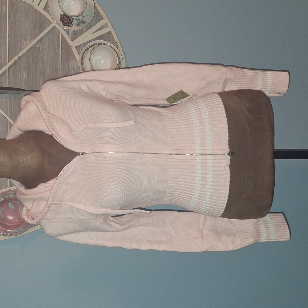 Faded Rose Cream Sweater & Shorts